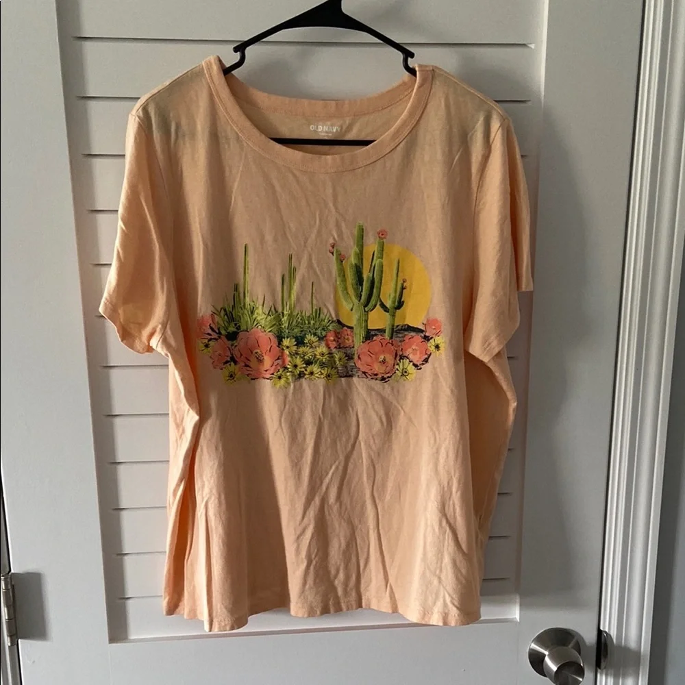 Old Navy Tshirt Size XL - Picture 1 of 6